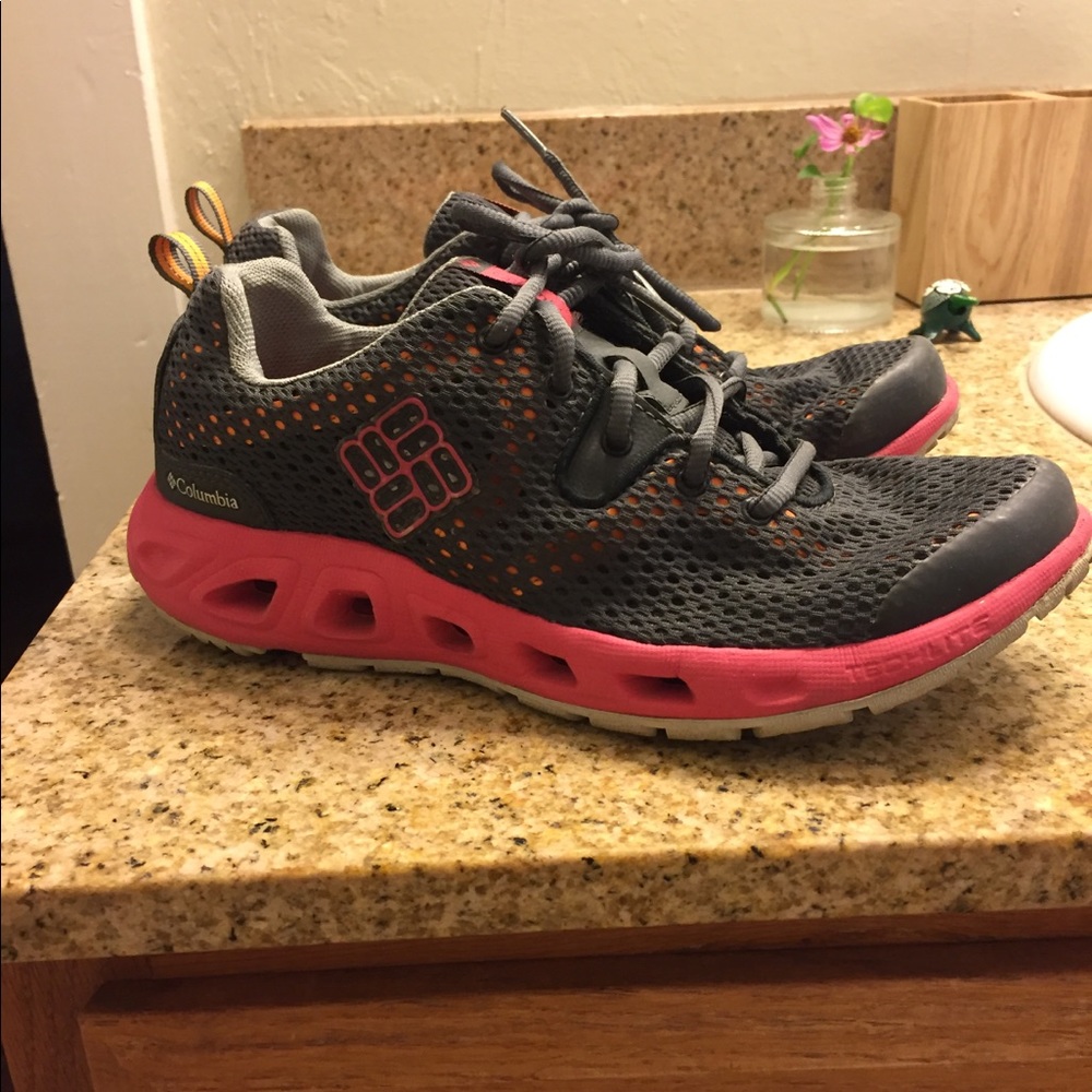 Colombia drainmaker boat shoes